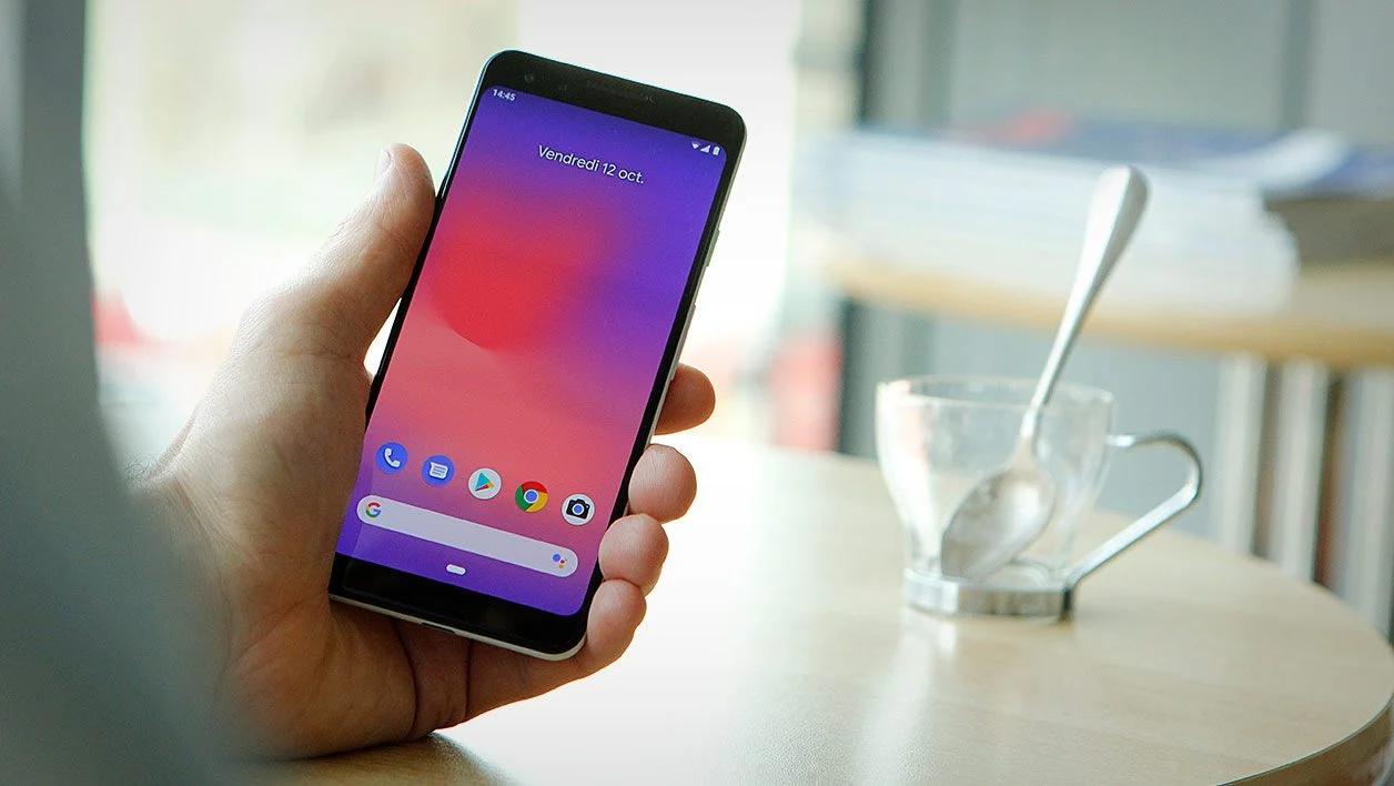 Google Pixel 3 กับ Google Pixel 9 Pro Fold