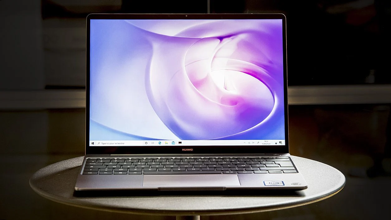 華為 MateBook 13 2020 比較 LG Gram 17Z90Q-G.AD78F