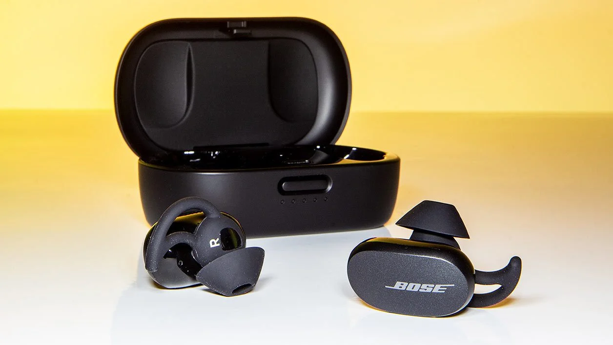 Bose QuietComfort Earbuds พร้อม Nothing Ear (แบบแท่ง)