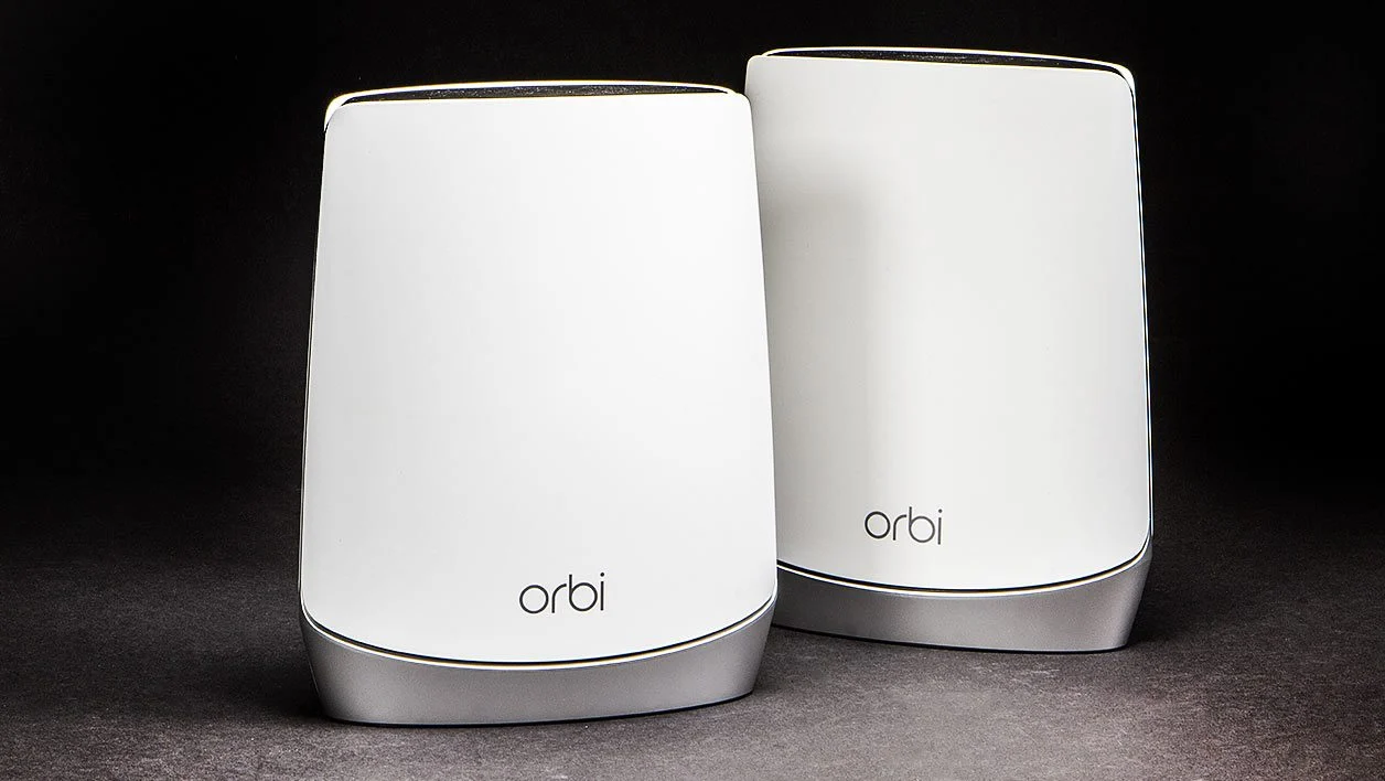 Netgear Orbi RBK752 พร้อม TP-LINK Deco XE75