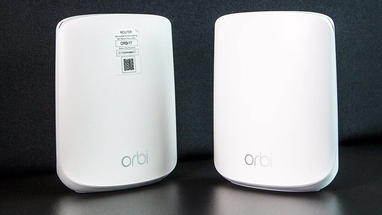 Netgear Orbi RBK352 與 ZenWiFi Pro ET12