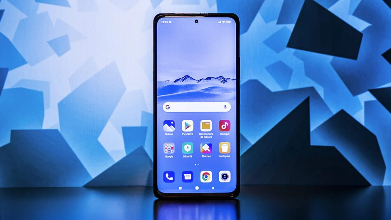 小米红米 Note 10 Pro 与谷歌 Pixel 9 Pro Fold