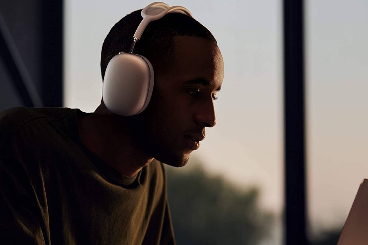 蘋果：AirPods Max 無線耳機已在亞馬遜上架