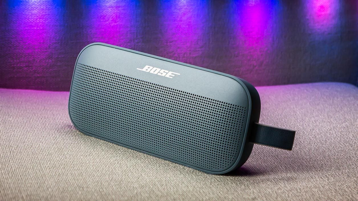 Bose SoundLink Flex 对比 Roberts Beacon 335