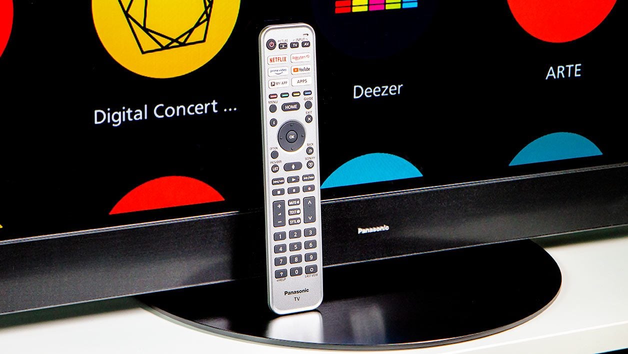 松下TX-65JZ2000對比海信55A7GQ