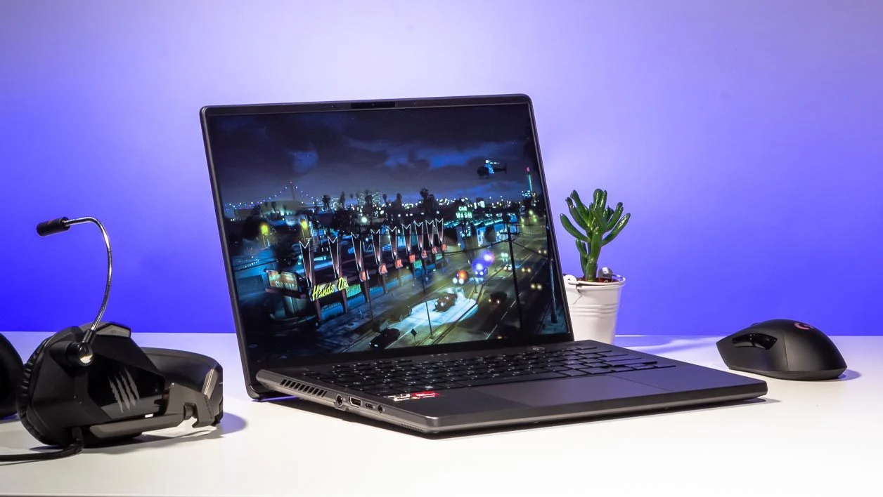 華碩 ROG Zephyrus G14 GA402RK-150W 對比 Thomson X15 Gaming