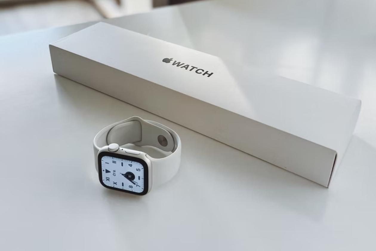 Fnac เสนอ Apple Watch SE ในราคาสุดบ้า (ขายแฟลช)