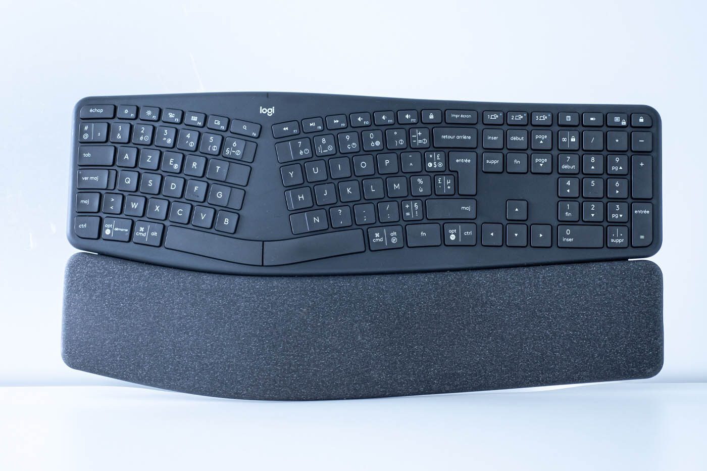 Logitech Ergo K860，一款可与 Mac 版 Logitech MX Keys 相媲美的键盘