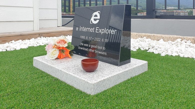 นักพัฒนาชาวเกาหลีสร้างหลุมฝังศพสำหรับ Internet Explorer