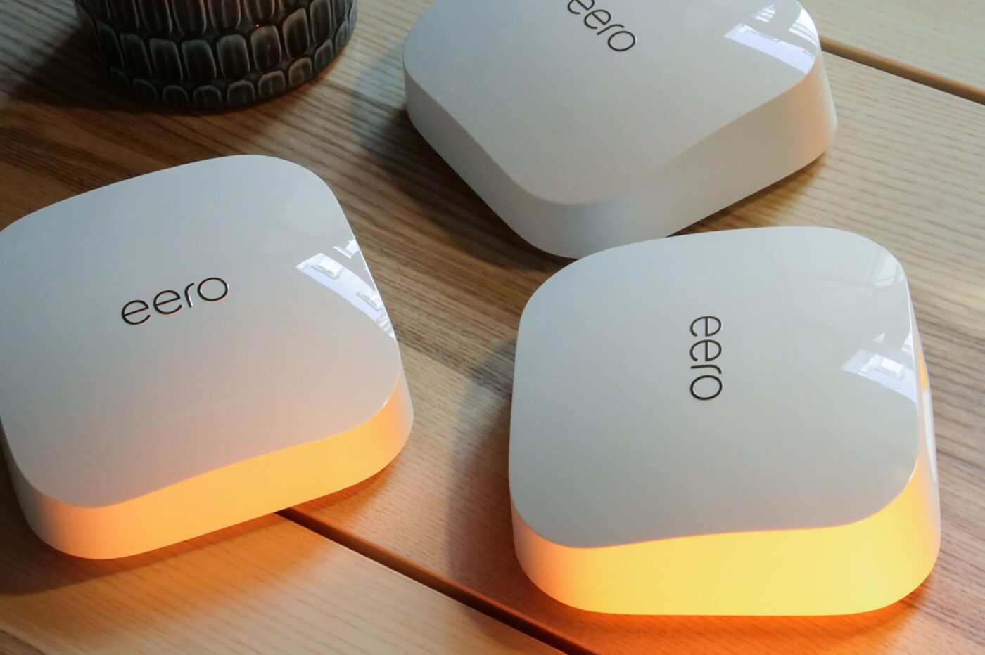 亚马逊 Eero Pro 6 与 TP-LINK Deco XE75