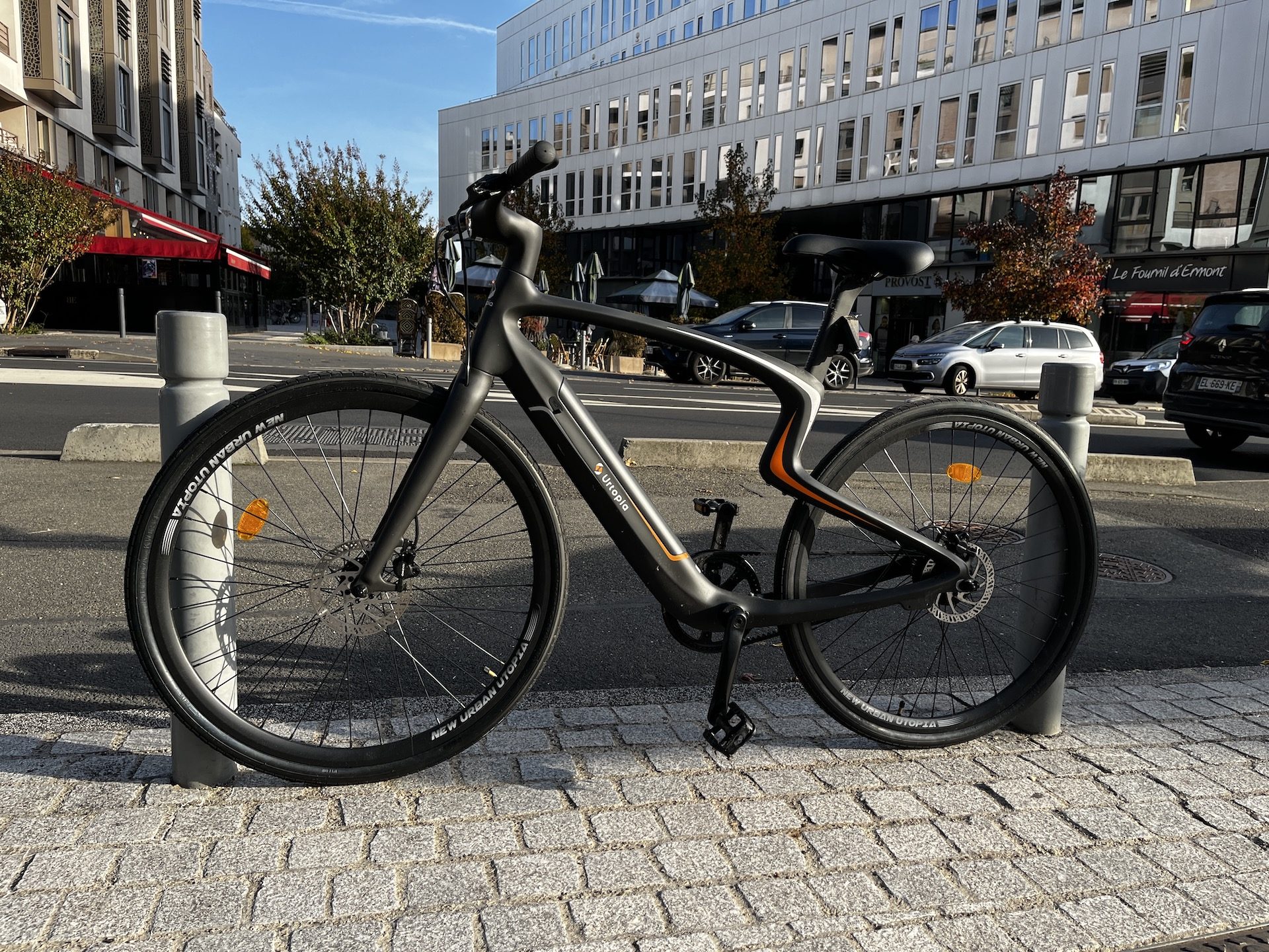 我们测试了 Urtopia 电动自行车：Cowboy 和 VanMoof 的新竞争对手