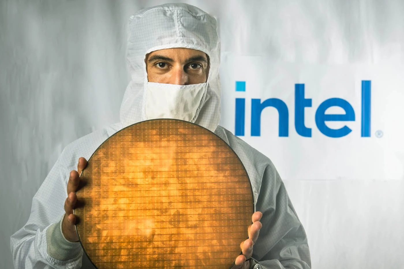 ทัวร์ชมโรงงาน Intel ที่ (อาจจะ) ผลิตโปรเซสเซอร์คอมพิวเตอร์ของคุณกับเรา