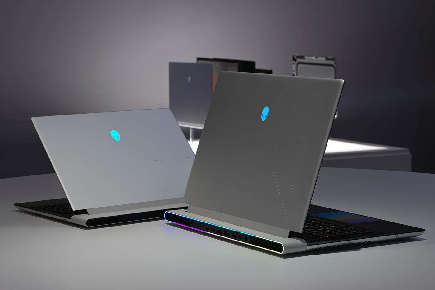 Alienware X16：这款功能强大的 PC 在 CES 2023 上提供声光表演