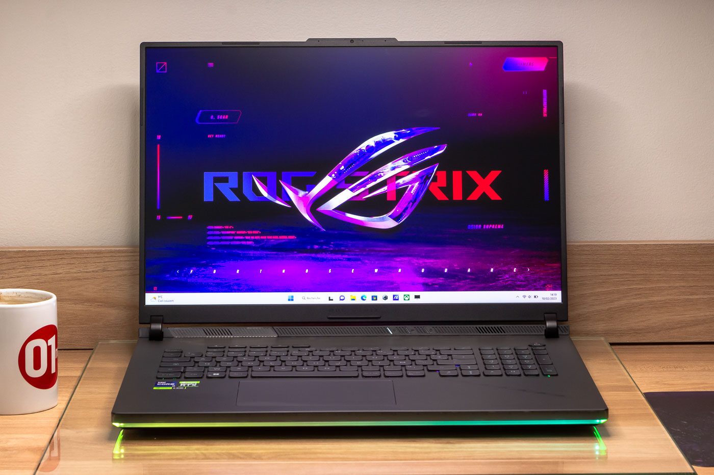 华硕 ROG STRIX SCAR 18 G834JY-N6005W 对比 Thomson X15 Gaming