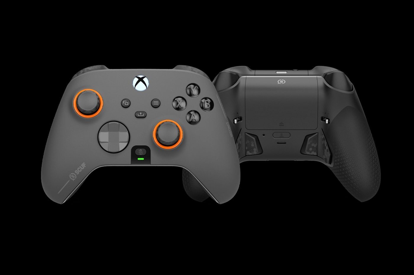 SCUF INSTINCT PRO 與 Razer Raiju 錦標賽版