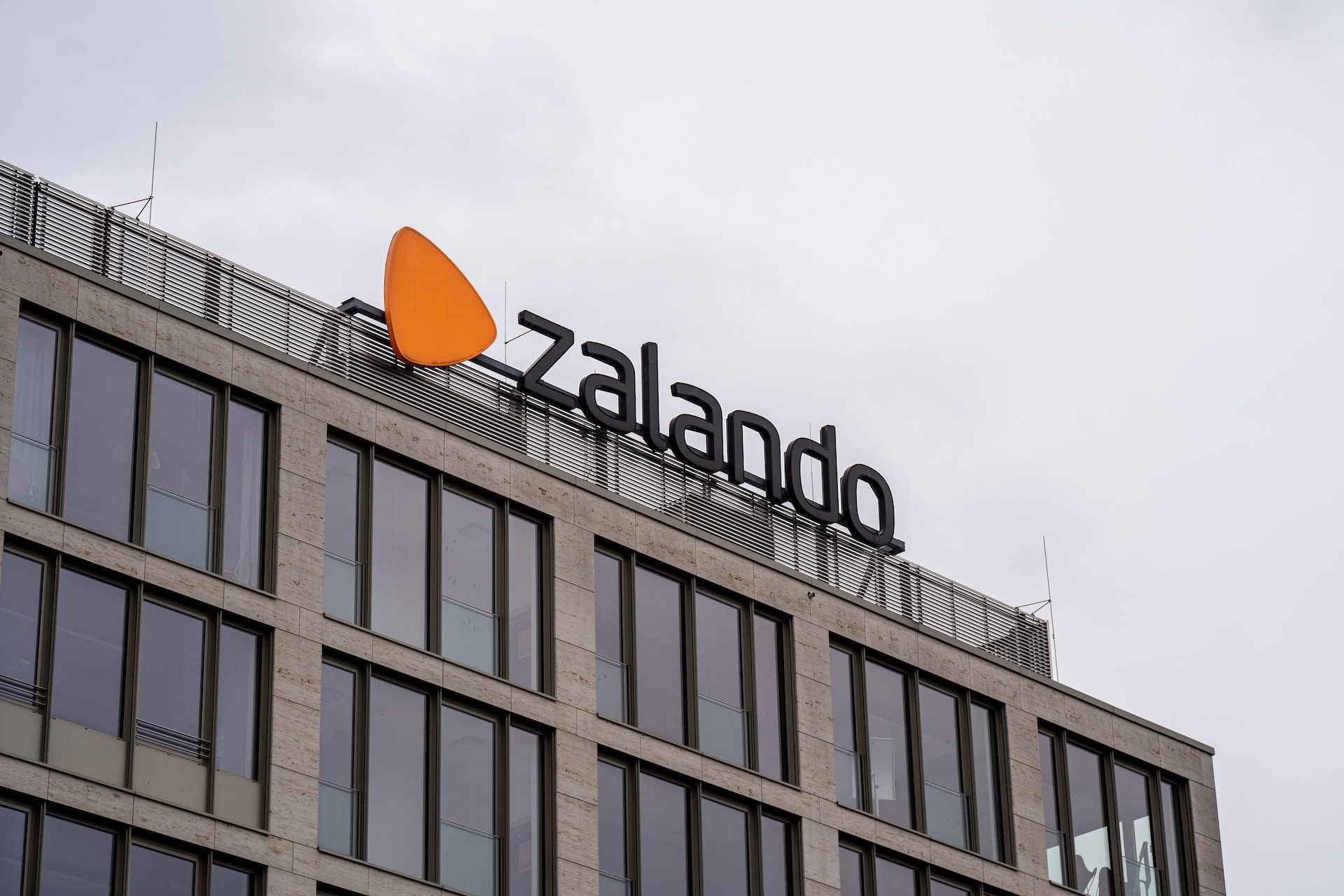 数字服务法：Zalando 如何试图逃避未来的义务，从而损害消费者的利益？