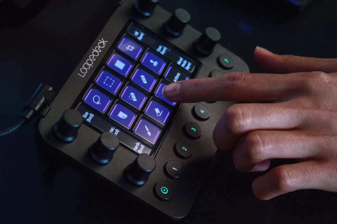 Stream Deck: Logitech ซื้อคู่แข่ง Elgato