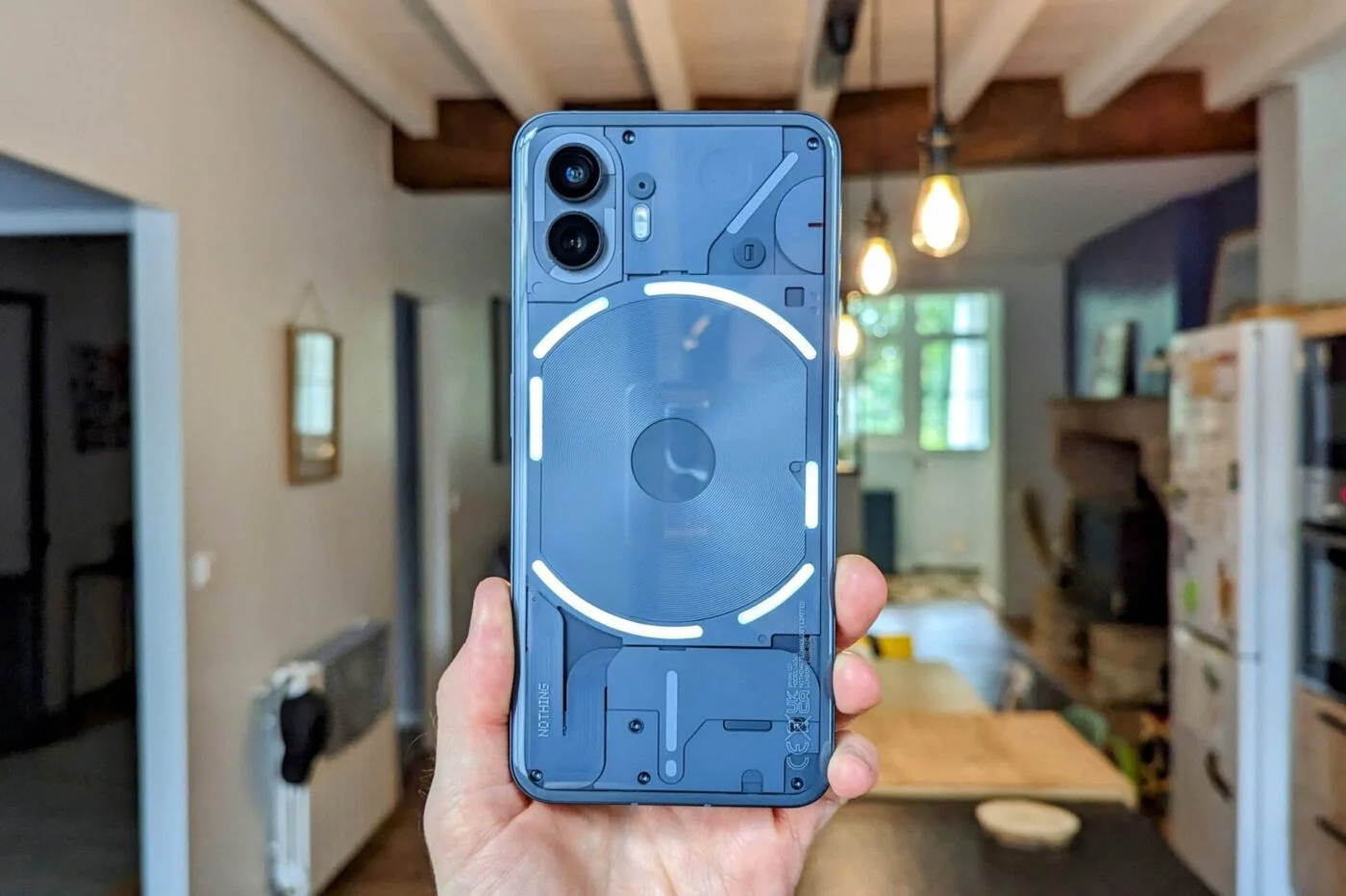 Nothing Phone (2) 比較 Google Pixel 9 Pro Fold