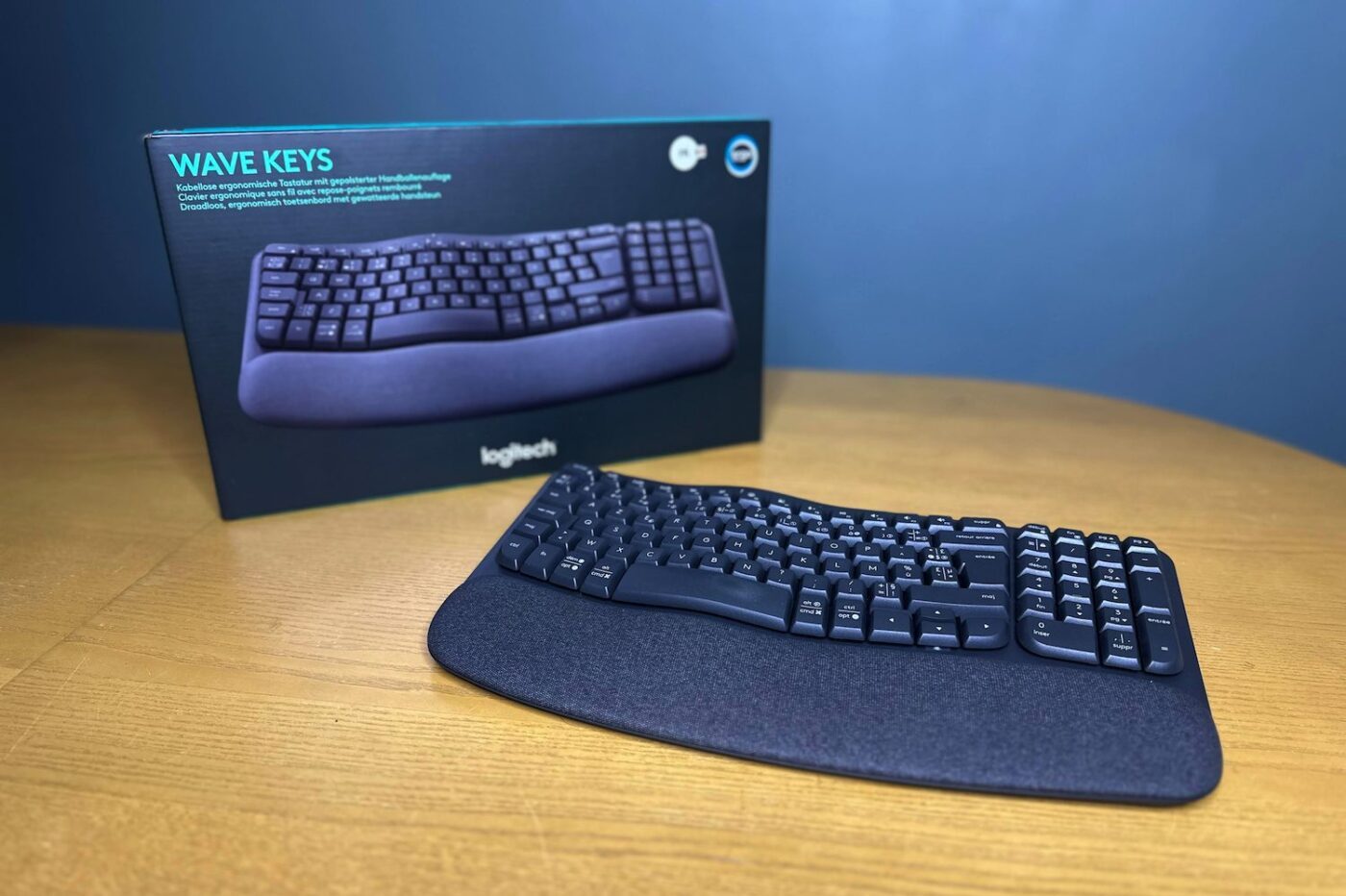 Logitech Wave Keys กับ LDLC AZERTY+