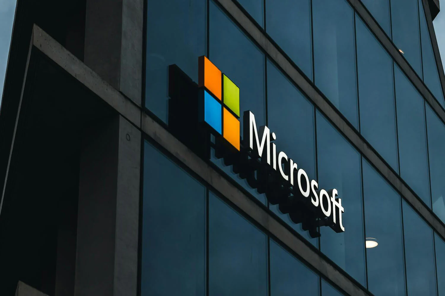 การต่อต้านการผูกขาด: เหตุใด Microsoft จึงถูกกล่าวหาว่าสนับสนุนทีม