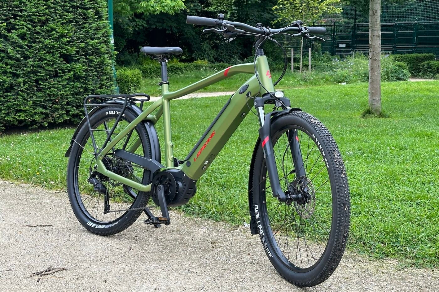 Lapierre e-Explorer 4.5 High 2024 与 Nakamura E-Crossover XA