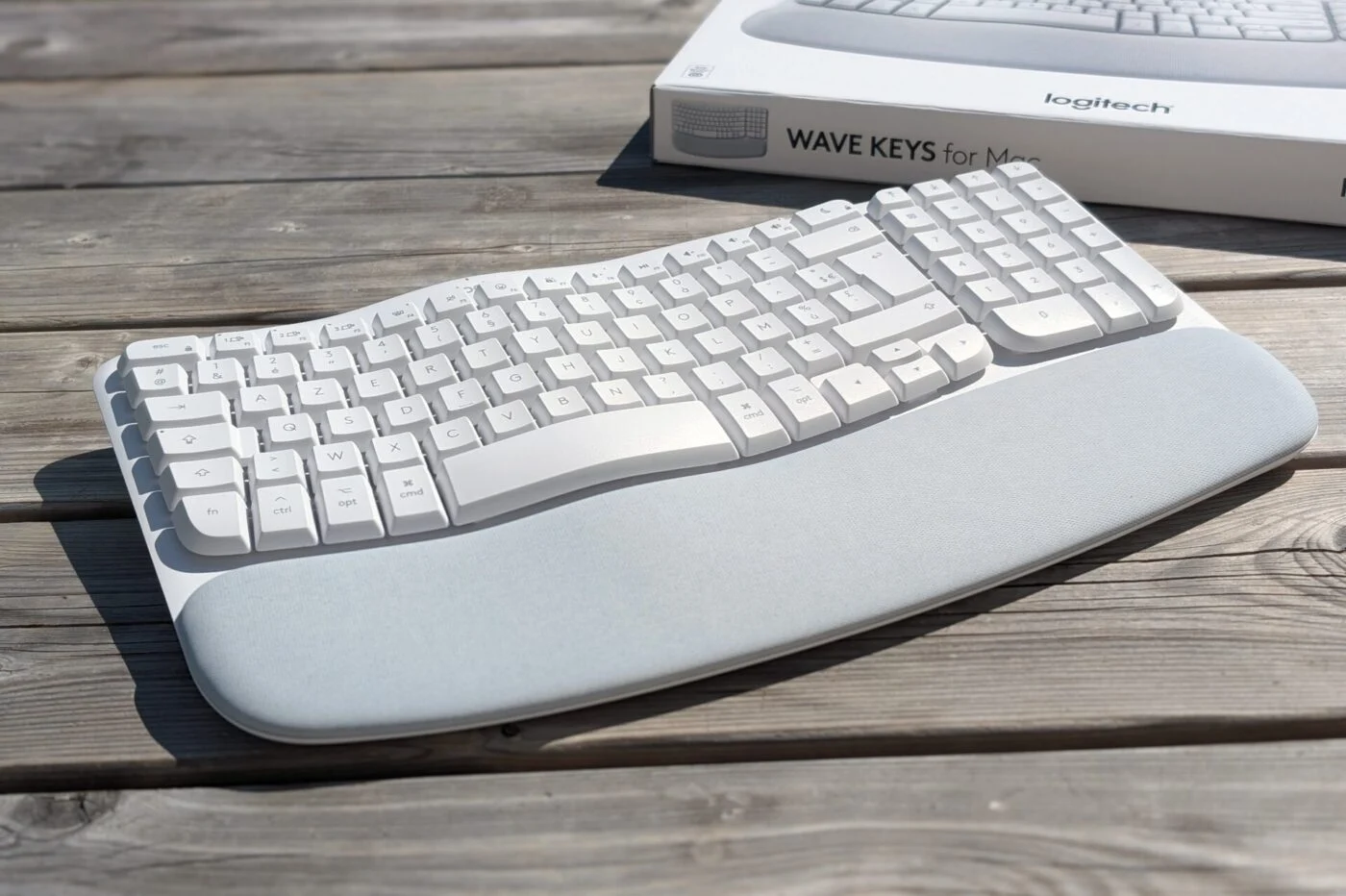 適用於 Mac 的羅技 Wave Key 與 LDLC AZERTY+