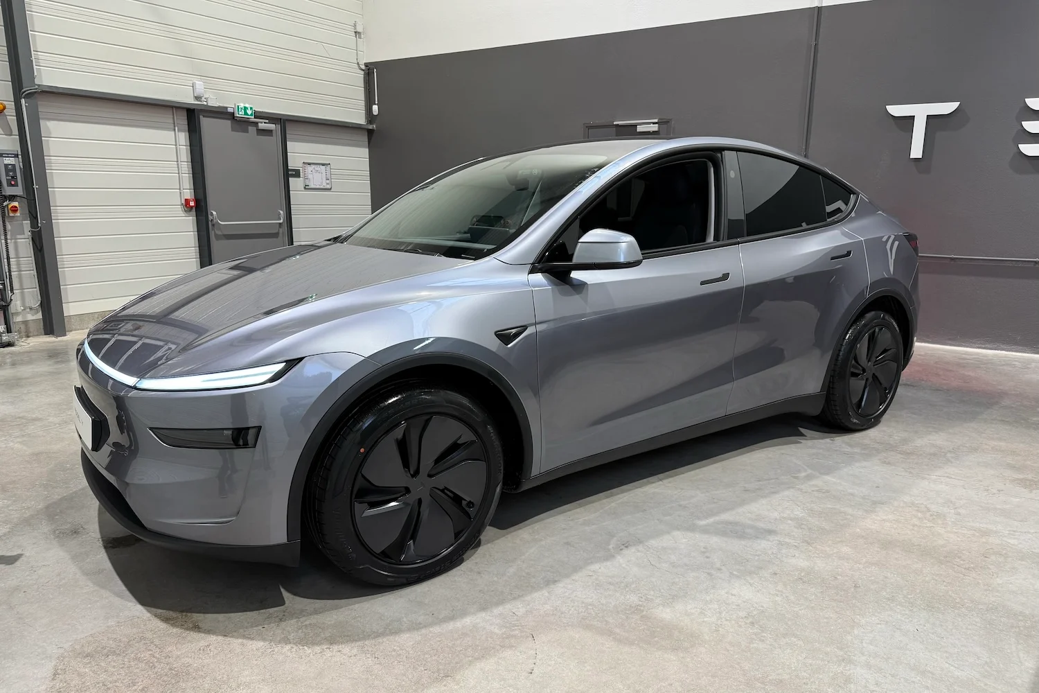 Tesla Model Y (2025): รุ่นที่ราคาไม่แพงที่สุด (และอื่น ๆ ) มีอยู่ในฝรั่งเศส