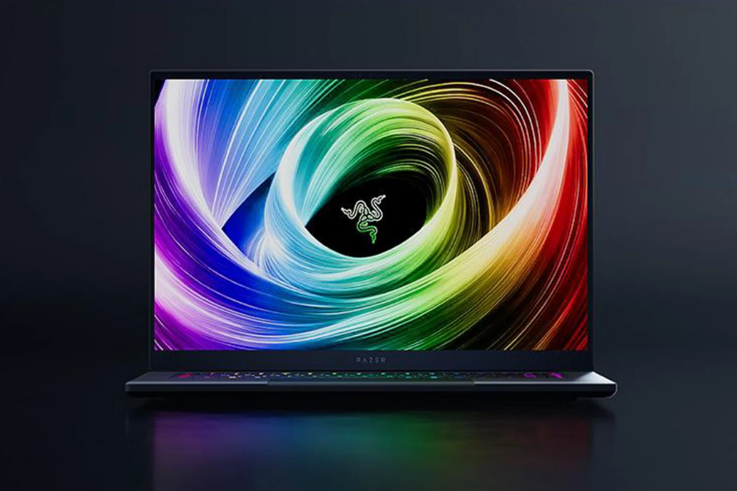 Razer 升級 Blade 16，更強大、更薄