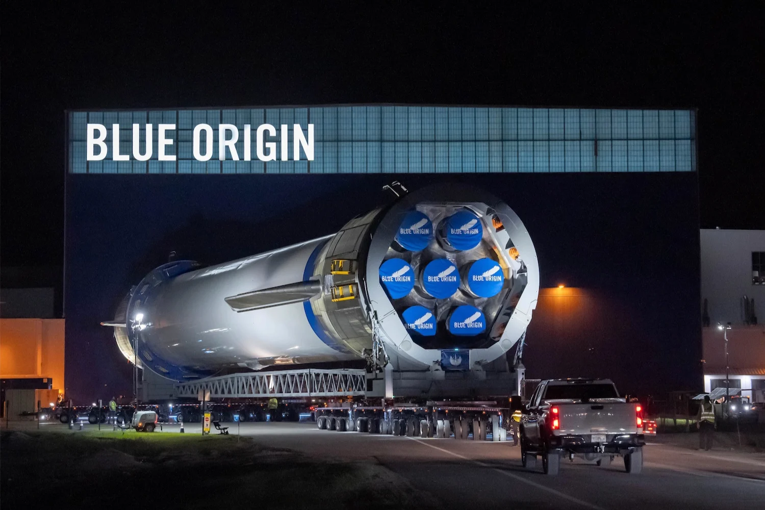 Blue Origin คู่แข่งของ SpaceX วางเบรกในการพัฒนา